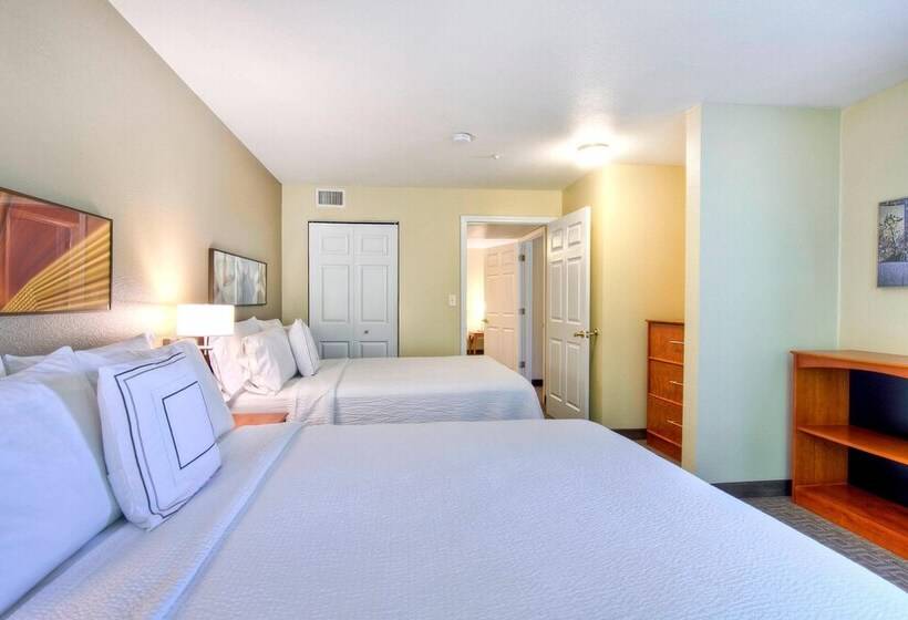 سوئیت 2 خوابه, Towneplace Suites Raleigh Cary/weston Parkway