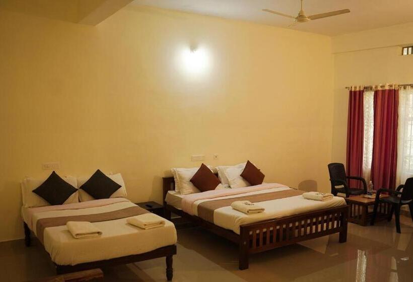 Номер Deluxe, Wayanad Royal Stream