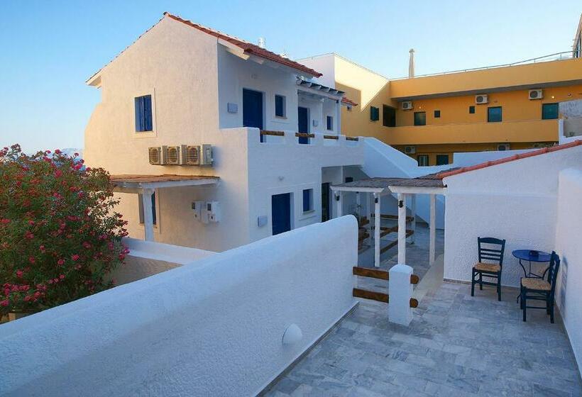 Номер Стандарт Вид на Море, La Playa Boutique Apartments