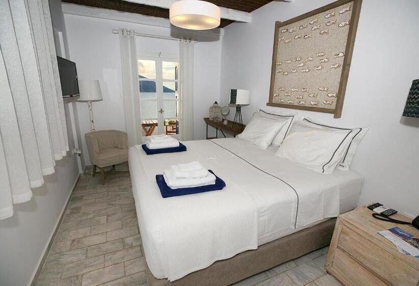 Номер Deluxe Вид на Море, La Playa Boutique Apartments
