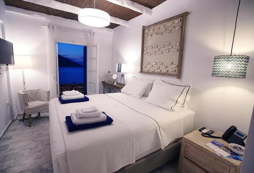 Номер Deluxe Вид на Море, La Playa Boutique Apartments