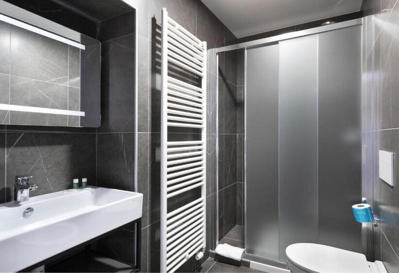 Четырехместный Номер Стандарт, B&b Hotel Passo Tre Croci Cortina