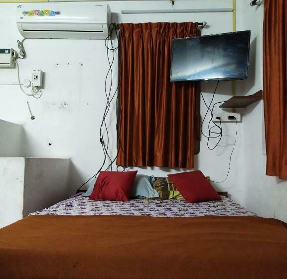 Quarto Estandar, Balaji Guest House