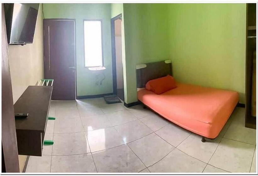 Номер Economy Индивидуальный, Koolkost Syariah Near Gedung Dprd Prov. Kaltim