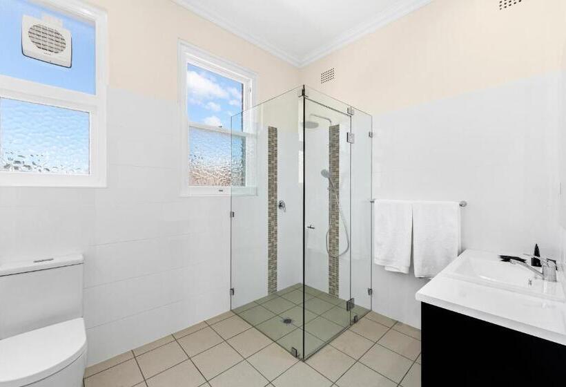 Апартаменты 1 Спальня с Террасой, The Star Boutique Apartments
