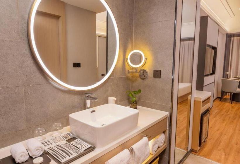 سوییت خانوادگی, Maxx Phnom Penh Downtown By H World