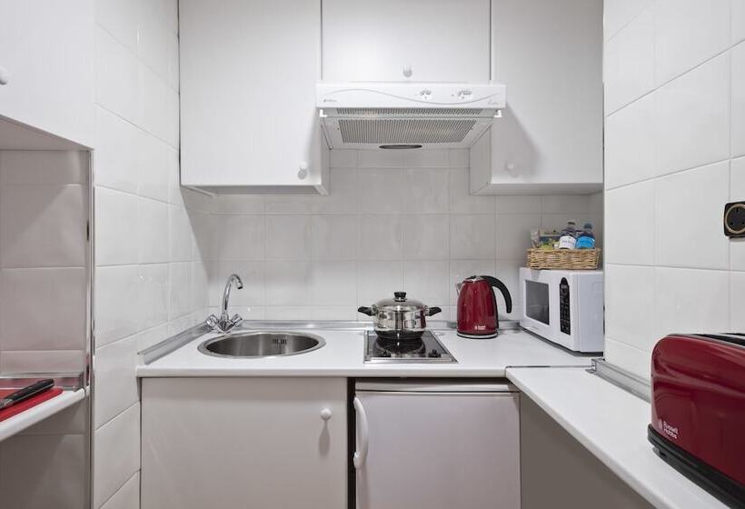 Апартаменты 1 Спальня, Meliá White House Hotel Apartments