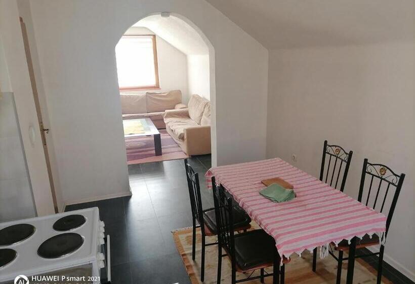 آپارتمان 1 خوابه با بالکن, Guesthouse Behar