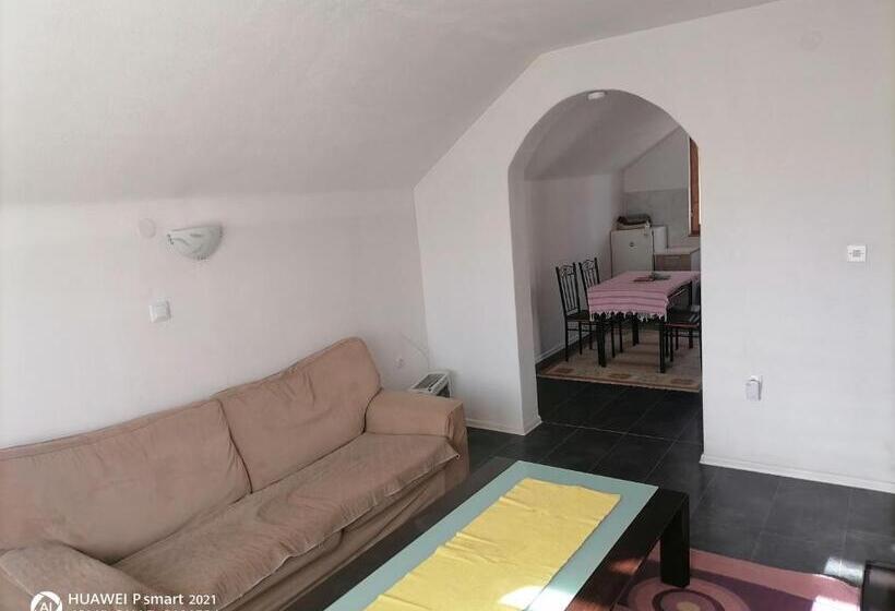 آپارتمان 1 خوابه با بالکن, Guesthouse Behar