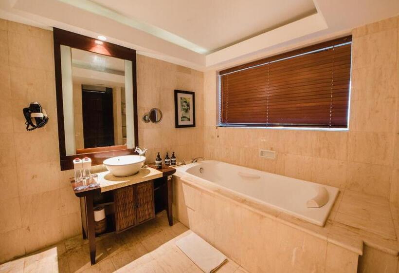 اتاق استاندارد, Ramayana Suites And Resort