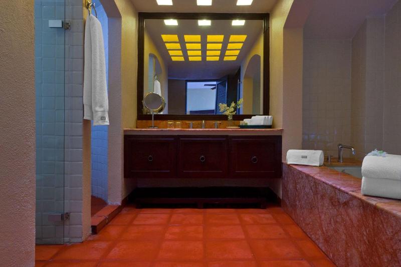 سوئیت با تخت بزرگ, The Westin Resort & Spa, Puerto Vallarta