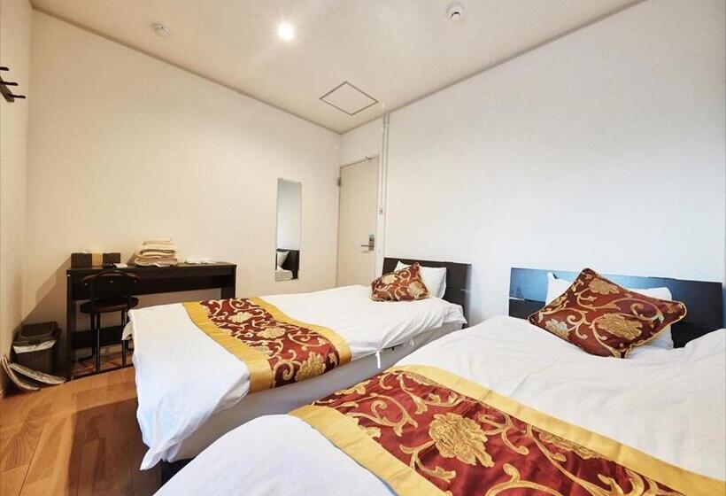Quarto Familiar Deluxe, Okinawa City
