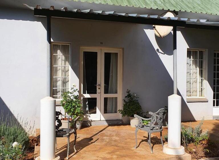 اتاق استاندارد, Perdehoek Venue