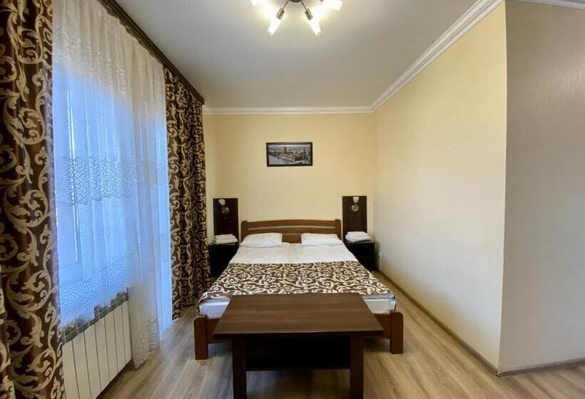 Трехместный Номер Deluxe, Sting Hotel & Event Palace