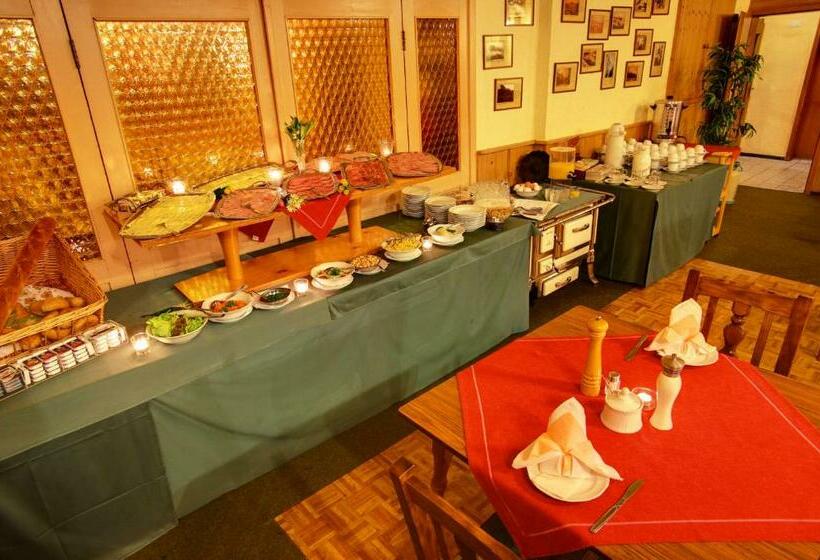 Четырехместный Номер Стандарт, Gemündener Hof