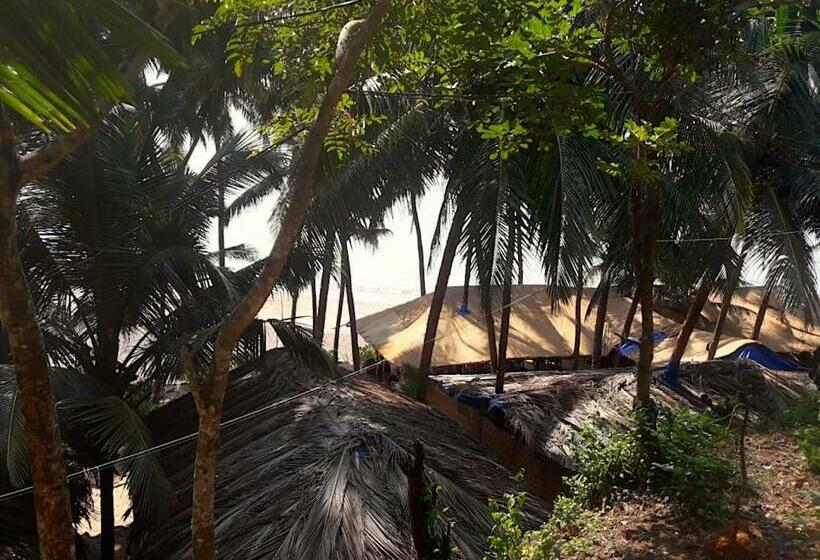 Хижина, Blue Lagoon Resort Goa