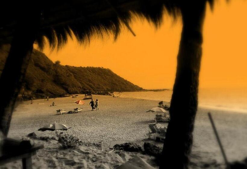 Хижина, Blue Lagoon Resort Goa