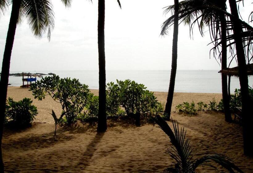 Хижина, Blue Lagoon Resort Goa