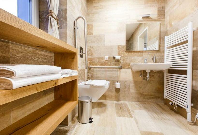 Четырехместный Номер Deluxe, Chata Hradečanka