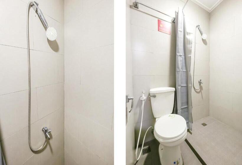 اتاق خانوادگی, Metro Deluxe Residences
