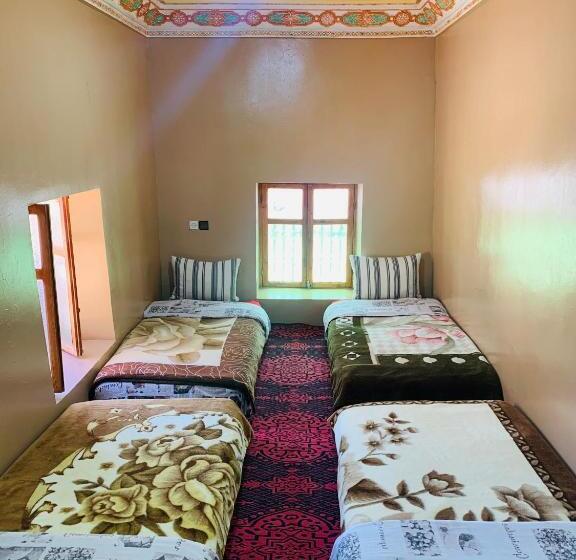 Четырехместный Номер Стандарт, Gîte Tawada