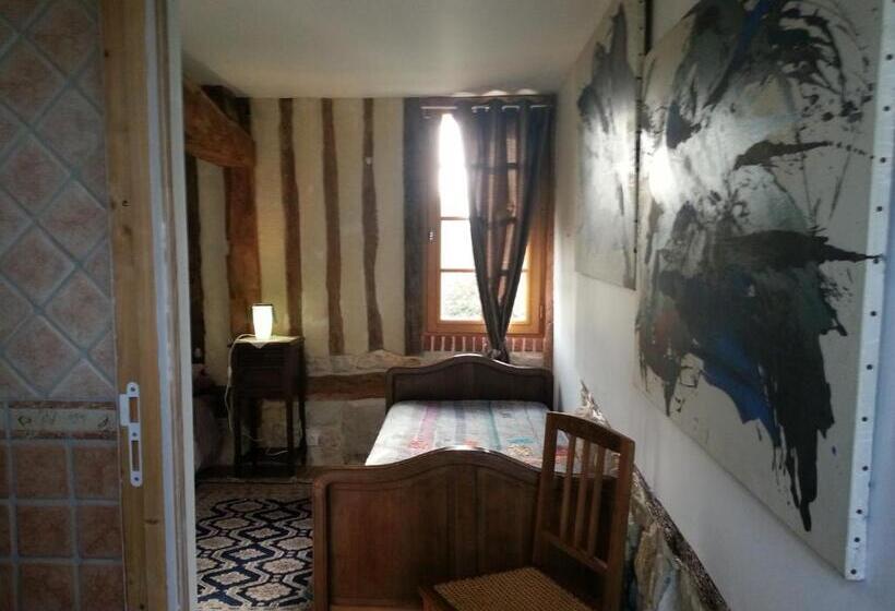 Номер Стандарт Трехместный, B&b   Le Clos Aux Masques