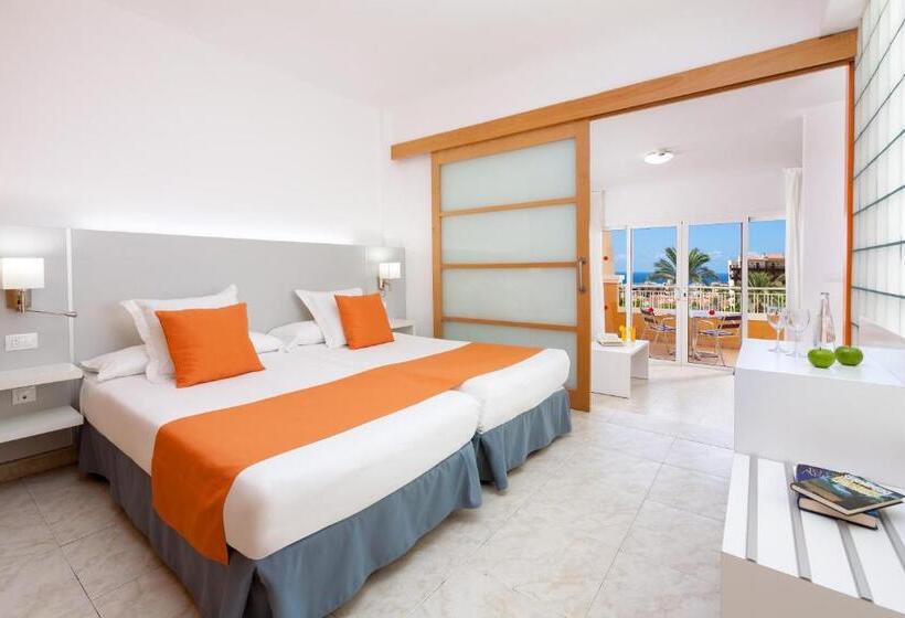 سوییت جونیور, Chatur Playa Real Resort