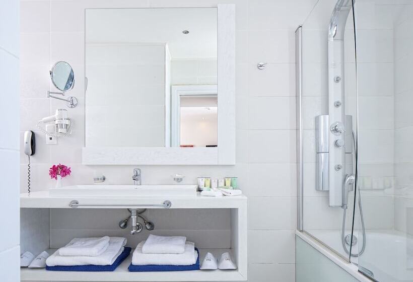اتاق لوکس با چشم‌انداز دریا, Kassandra Bay Resort, Suites & Spa