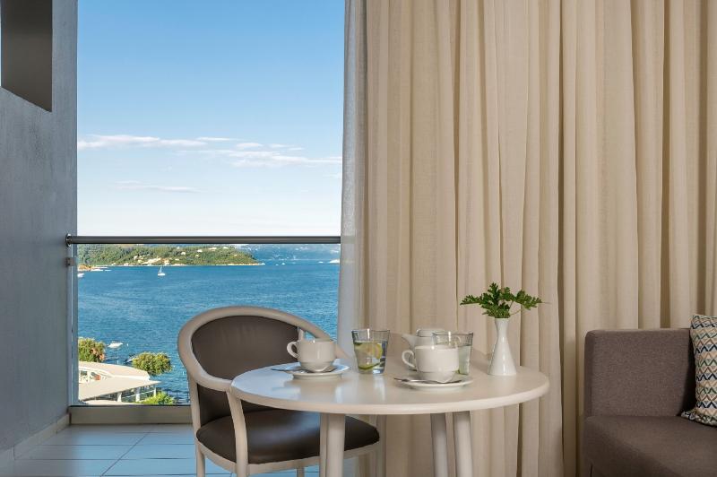 اتاق سوپریور با چشم‌انداز دریا, Kassandra Bay Resort, Suites & Spa