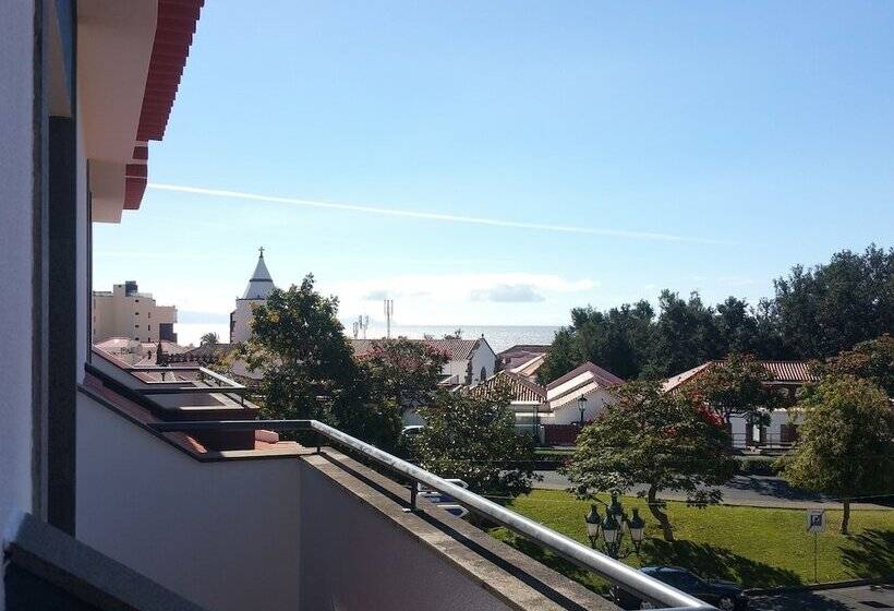 수피리어 룸, Santa Cruz Village