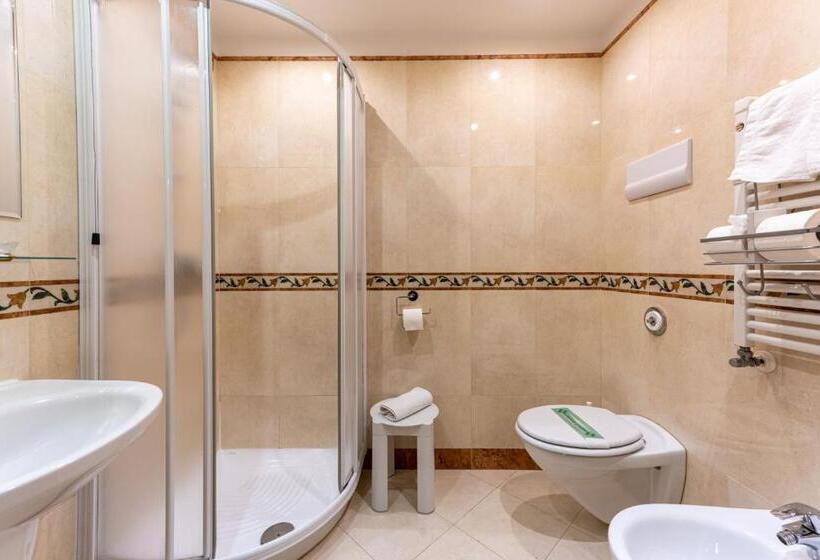 اتاق استاندارد یک نفره, Locanda Al Leon