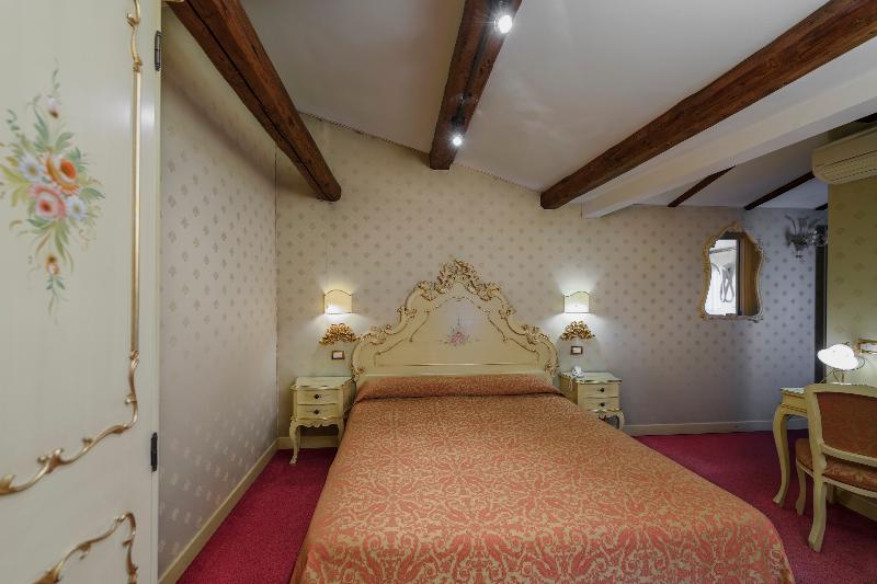 اتاق کلاسیک, Locanda Al Leon