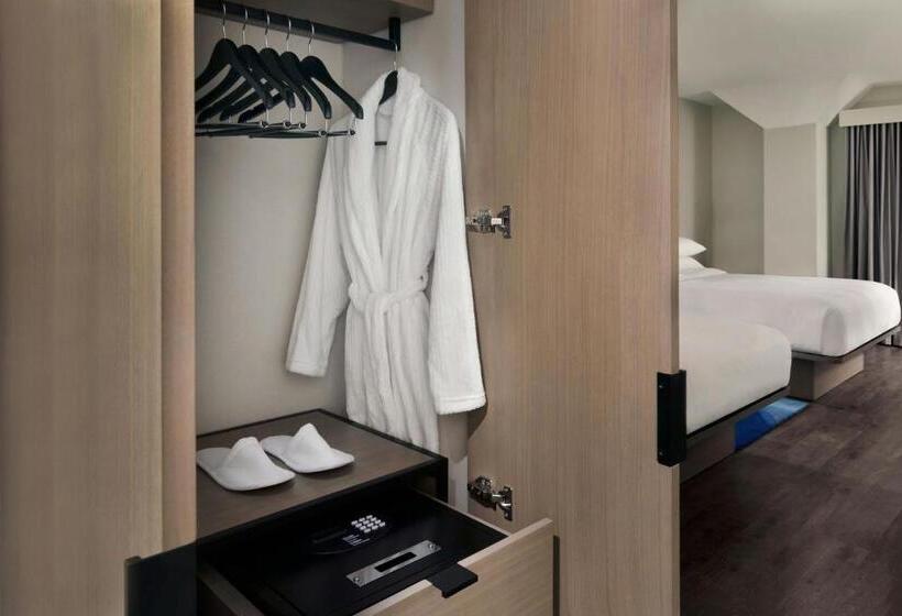 Quarto Estandar, Kingston Marriott