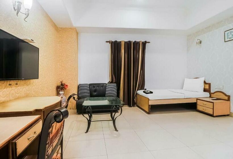 اتاق لوکس, Townhouse Taksonz