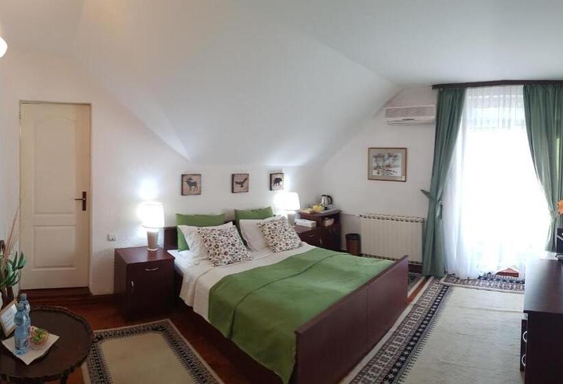 اتاق استاندارد با بالکن, Casa Vanatorului