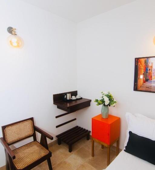 シングルデラックスルーム, Half Hotel, Calangute