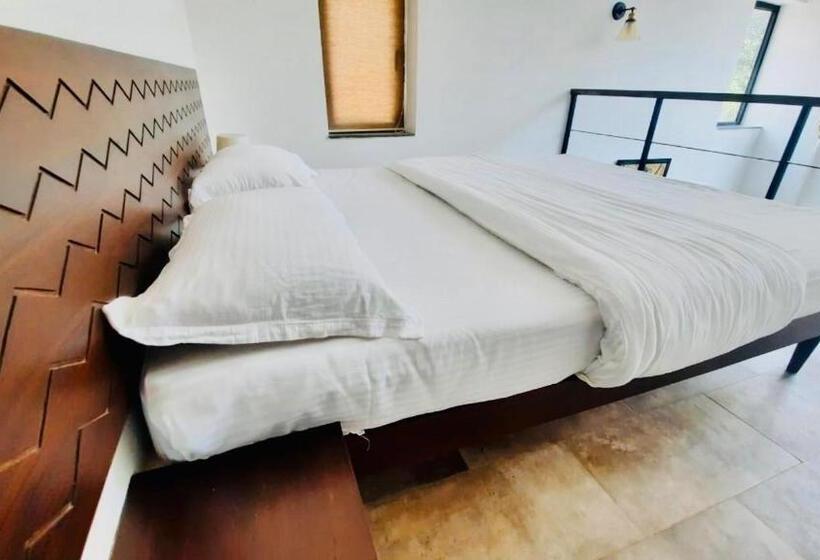 デラックスジュニアスイート, Half Hotel, Calangute