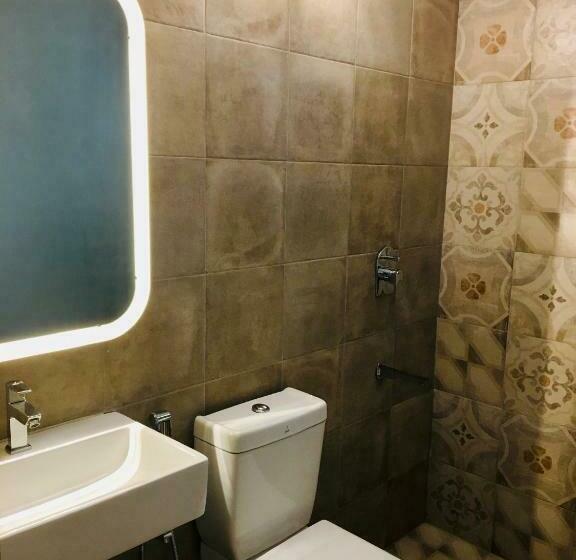 デラックスルーム, Half Hotel, Calangute