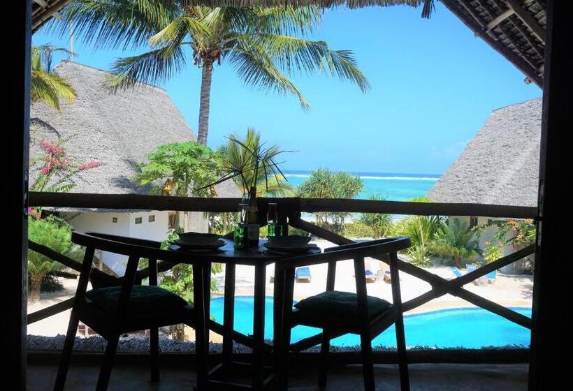 سوئیت با تخت بزرگ, Marafiki Beach Hotel & Spa
