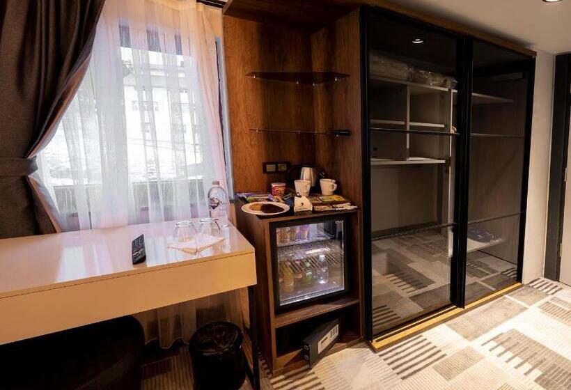 سوییت خانوادگی, Oksijen Zone Hotel & Spa