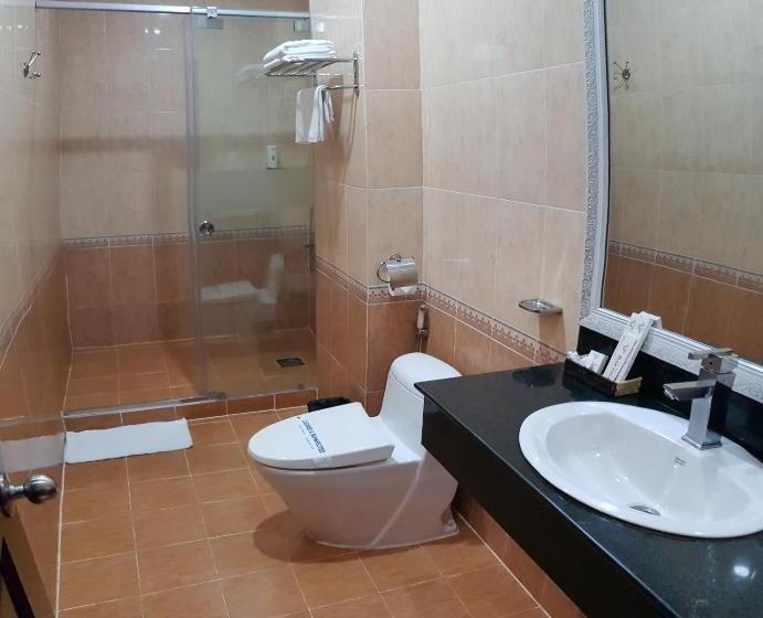 اتاق استاندارد سه نفره, Linh Phương 1 Hotel