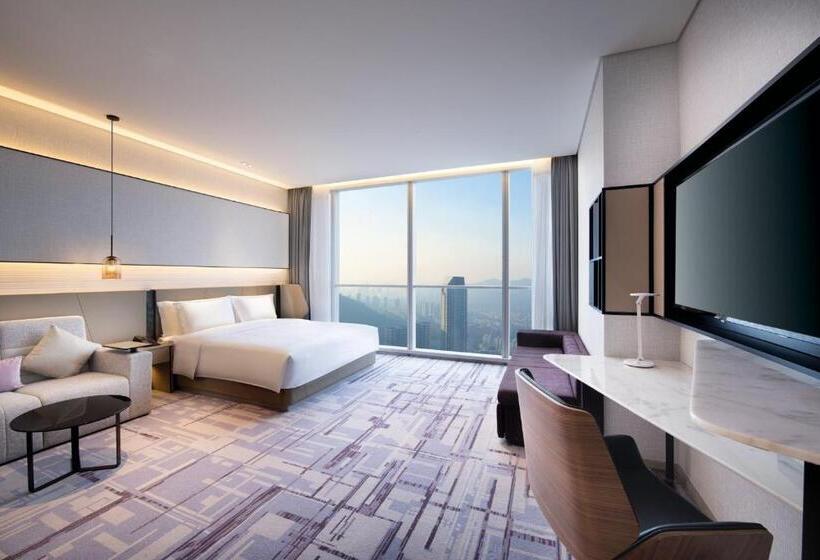 스탠다드 룸 킹사이즈 침대, Crowne Plaza Dalian Xinghai, An Ihg