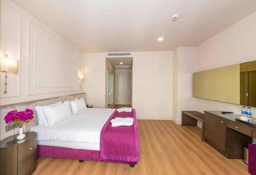 اتاق راحتی با چشم‌انداز دریا, The Hotel Beyaz Saray & Spa   Special Category