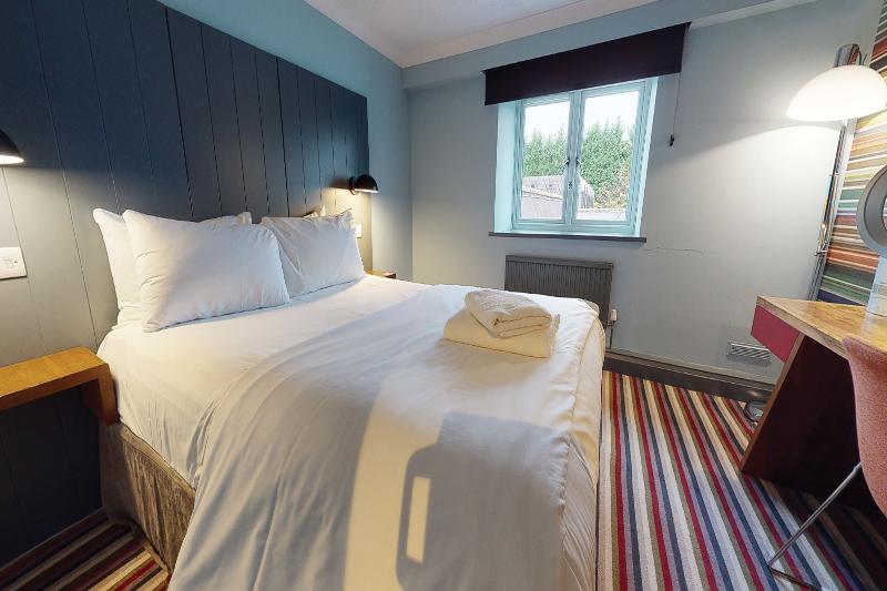 Семейный Номер, Village Hotel Manchester Cheadle