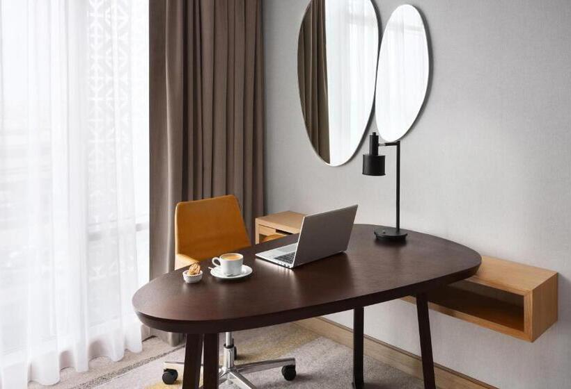 Номер Клуб, Crowne Plaza   Jeddah Al Salam, An Ihg
