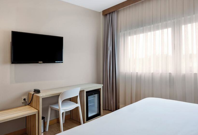 Номер Стандарт, B&B Hotel Logroño Las Cañas
