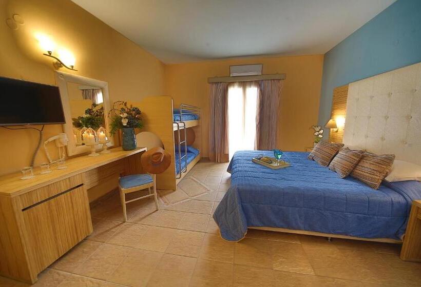 اتاق کلاسیک چهارنفره, Dolphin Bay Family Beach Resort