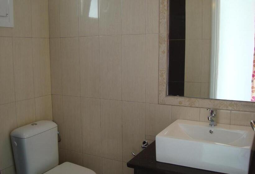 Апартаменты 1 Спальня, Elena Studios & Suites