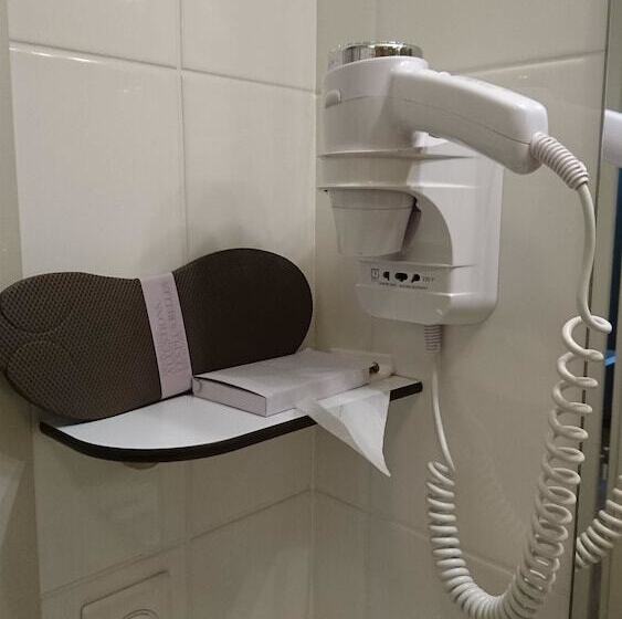 Номер Superior, Kyriad Toulouse Sud  Roques