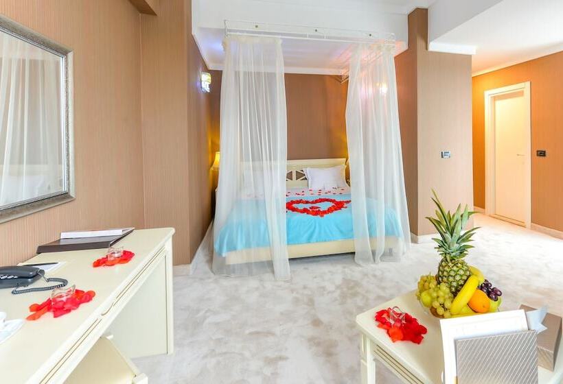 اتاق سوپریور, Phoenicia Grand
